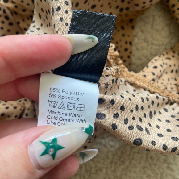 🌸 SHEIN 🌸 light brown crop top - Picture 3 of 4